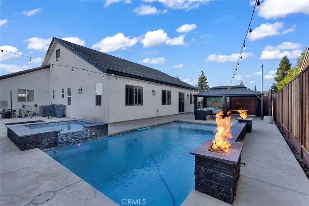 3394 Banbury Merced, CA 95340