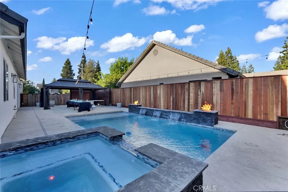 3394 Banbury Merced, CA 95340