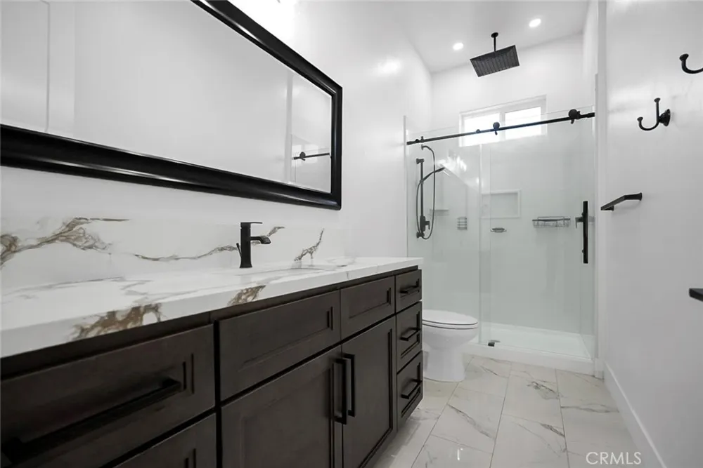 3394 Banbury Merced, CA 95340