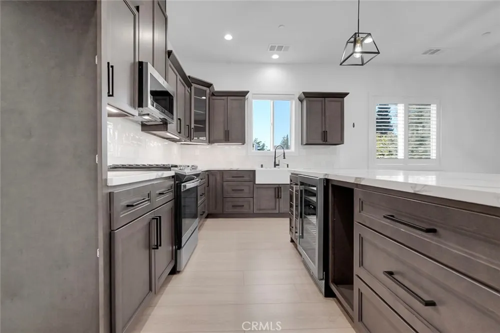 3394 Banbury Merced, CA 95340