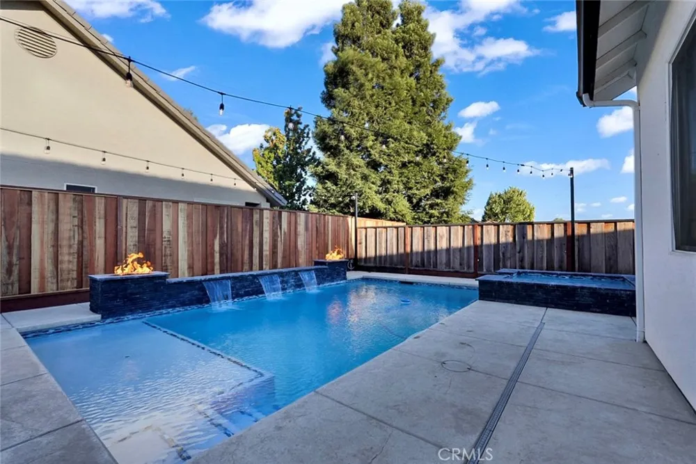 3394 Banbury Merced, CA 95340