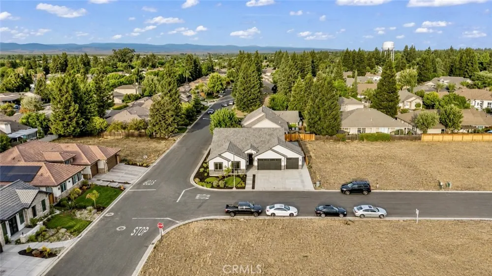 3394 Banbury Merced, CA 95340