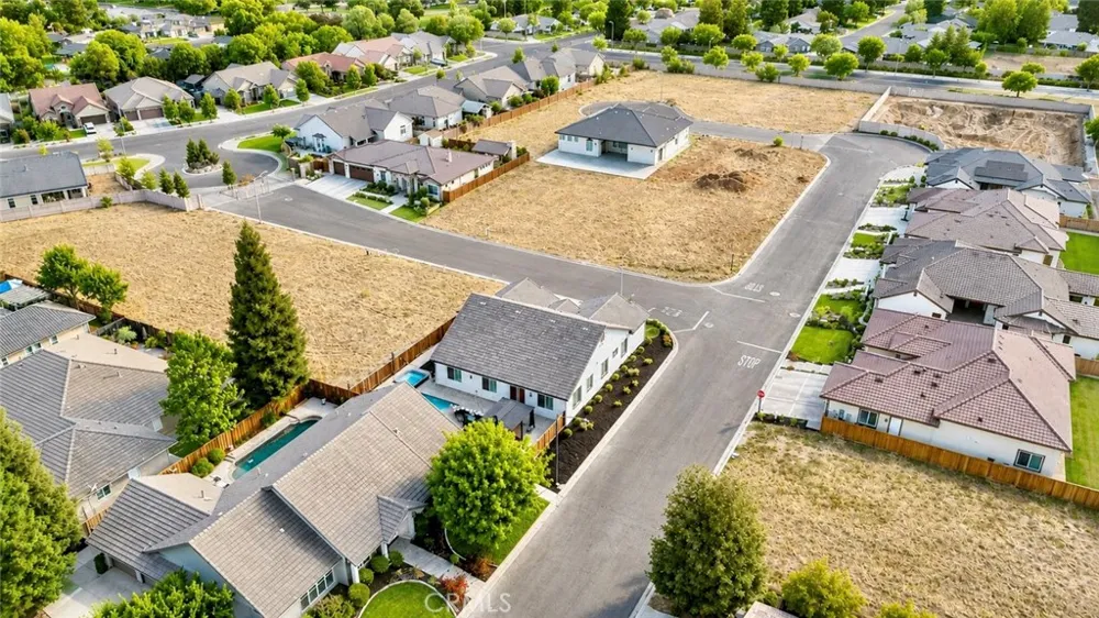 3394 Banbury Merced, CA 95340
