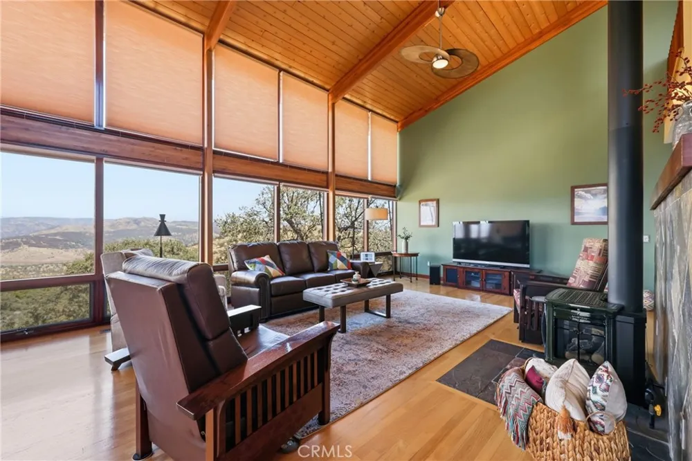 9256 Lazo Way La Grange, CA 95329