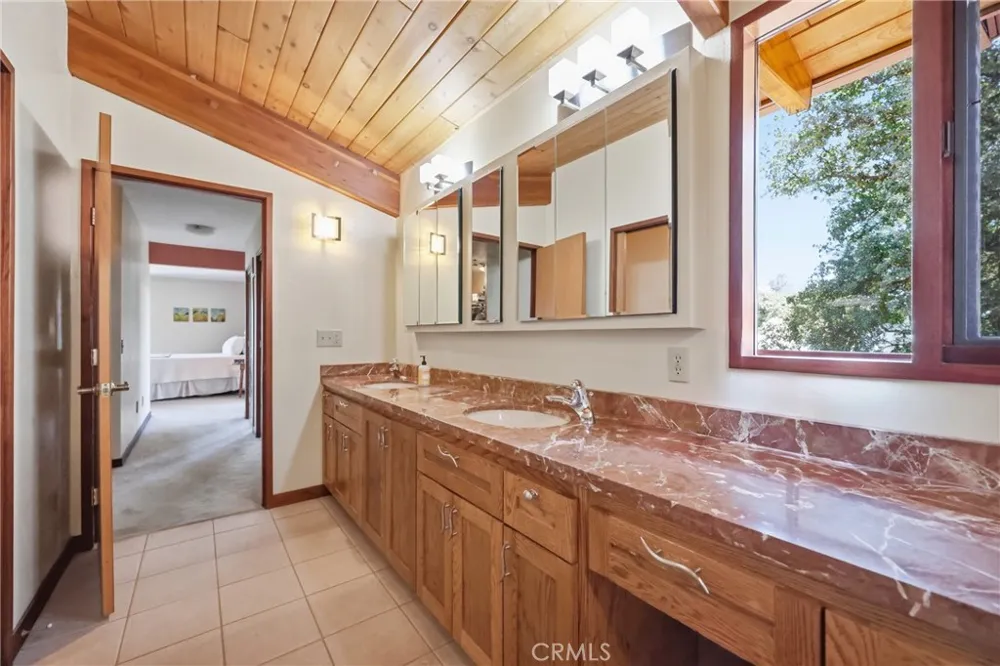 9256 Lazo Way La Grange, CA 95329