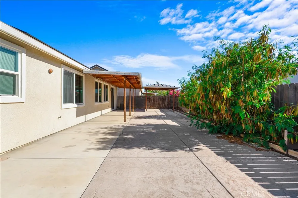 737 Fume Blanc Court Los Banos, CA 93635