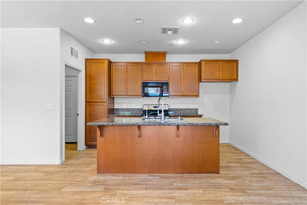 737 Fume Blanc Court Los Banos, CA 93635