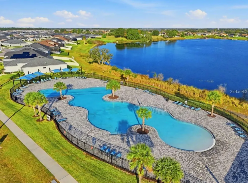 3864 GIORGIO DRIVE Winter Haven, FL 33884