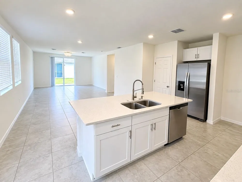 3864 GIORGIO DRIVE Winter Haven, FL 33884