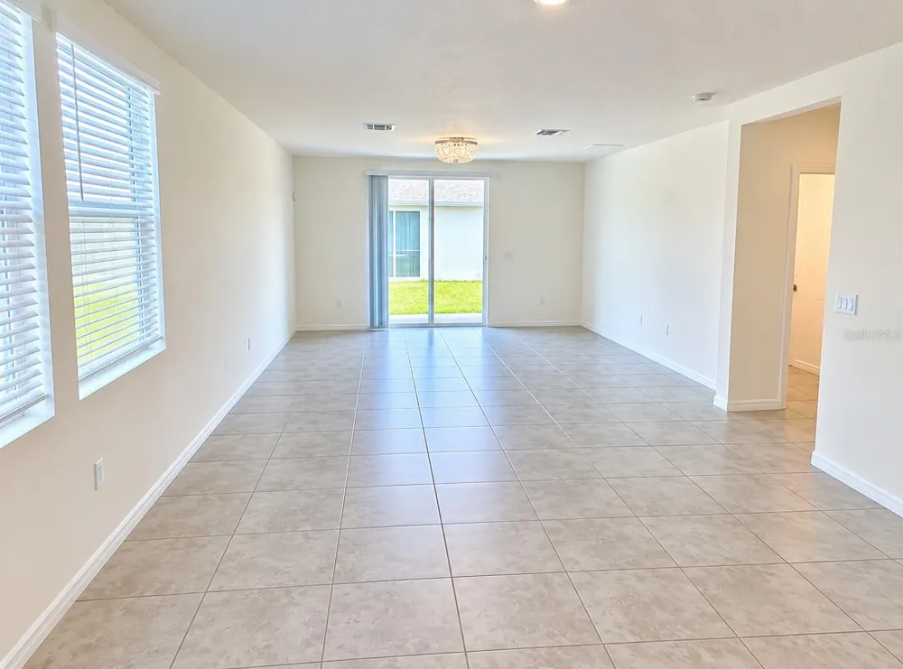 3864 GIORGIO DRIVE Winter Haven, FL 33884