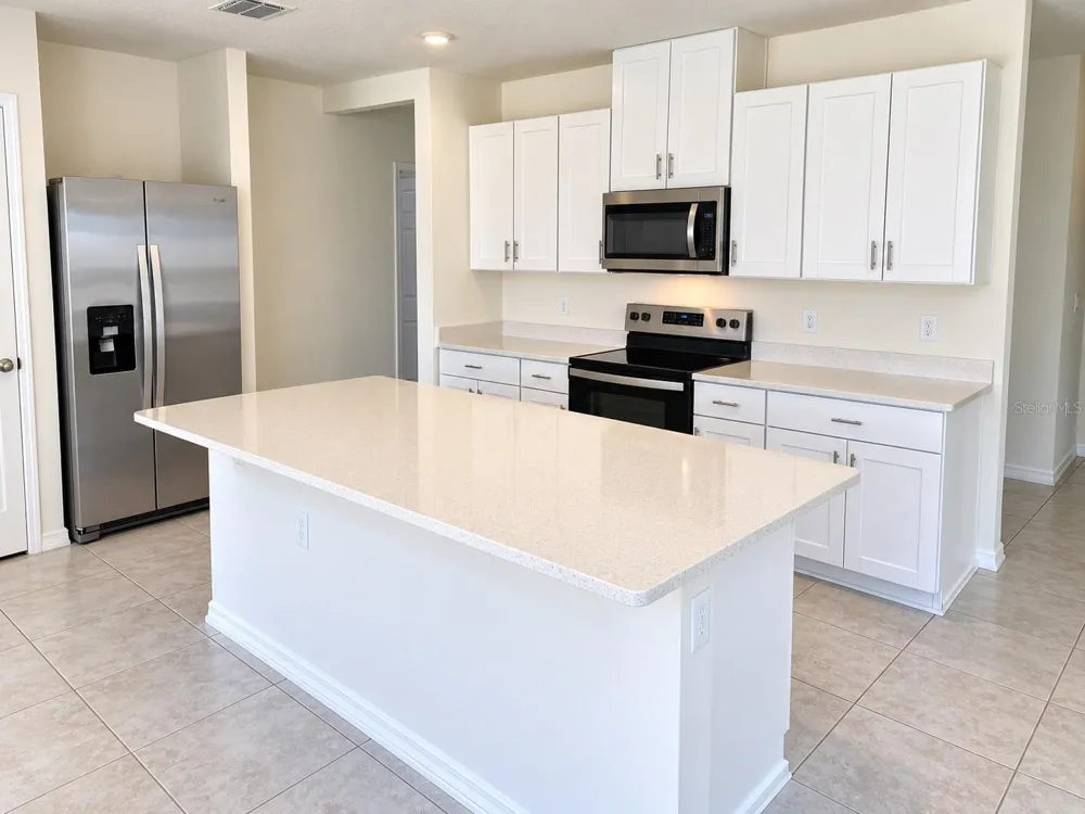 3864 GIORGIO DRIVE Winter Haven, FL 33884