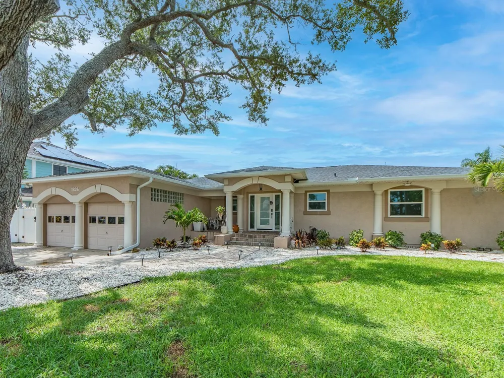 1826 VENETIAN POINT DRIVE Clearwater, FL 33755