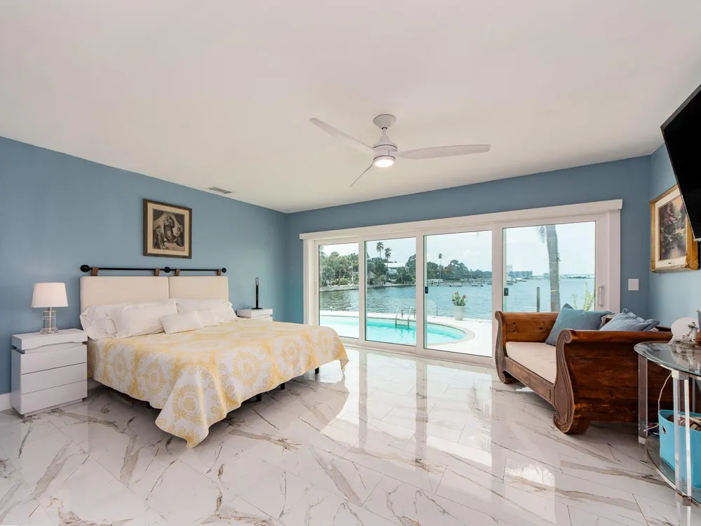 1826 VENETIAN POINT DRIVE Clearwater, FL 33755
