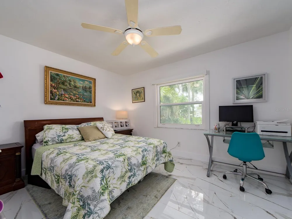 1826 VENETIAN POINT DRIVE Clearwater, FL 33755