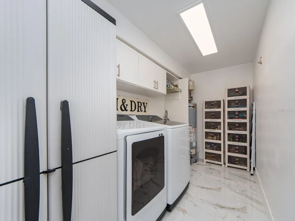 1826 VENETIAN POINT DRIVE Clearwater, FL 33755