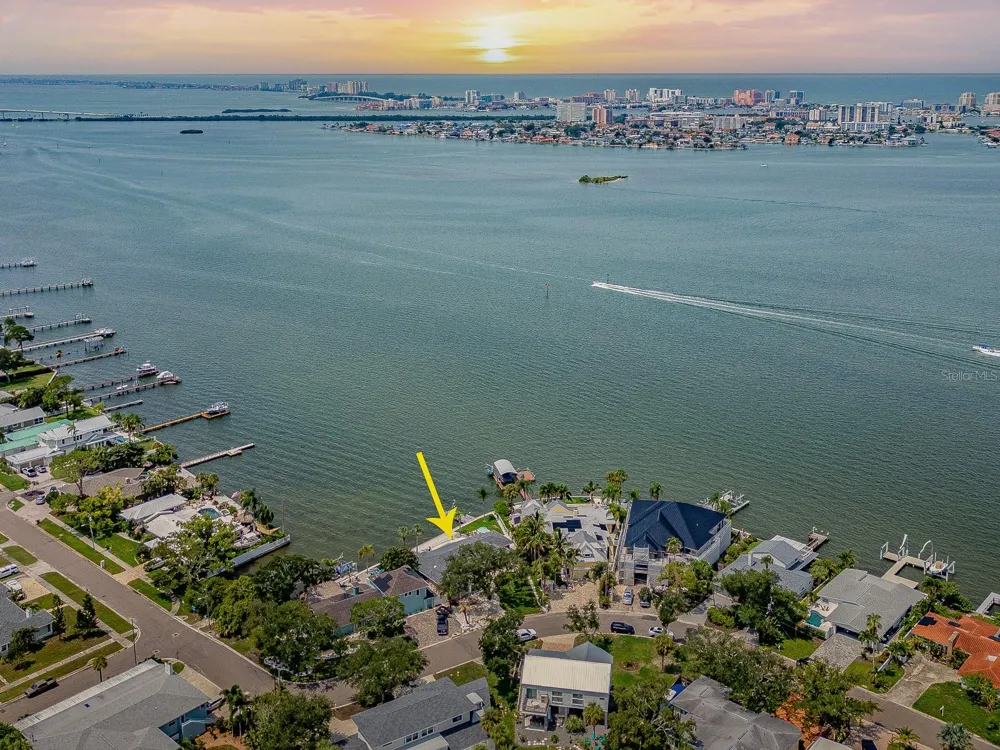 1826 VENETIAN POINT DRIVE Clearwater, FL 33755