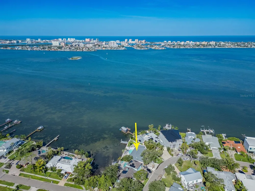 1826 VENETIAN POINT DRIVE Clearwater, FL 33755