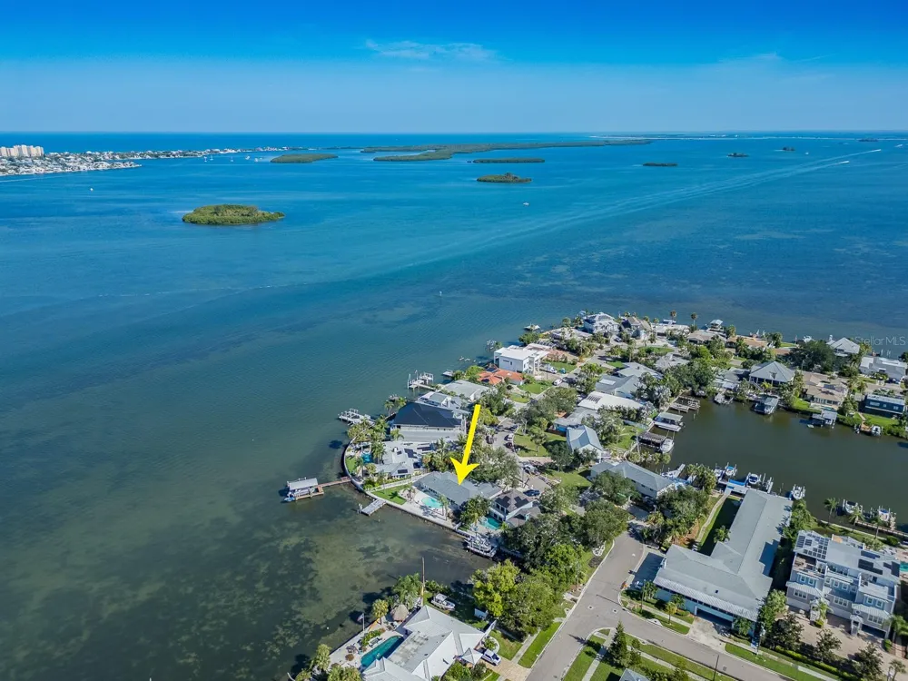 1826 VENETIAN POINT DRIVE Clearwater, FL 33755