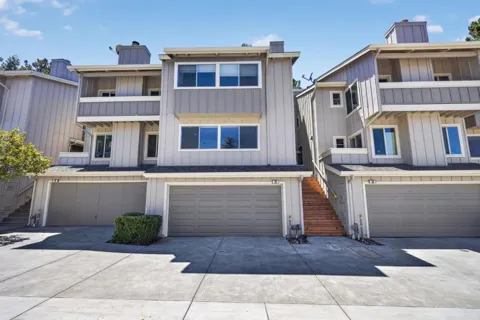 29 Weepingridge Court
