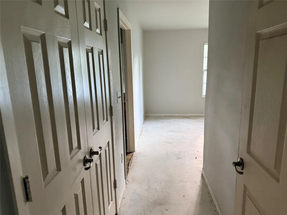 424 Baker Circle Ames, TX 77575