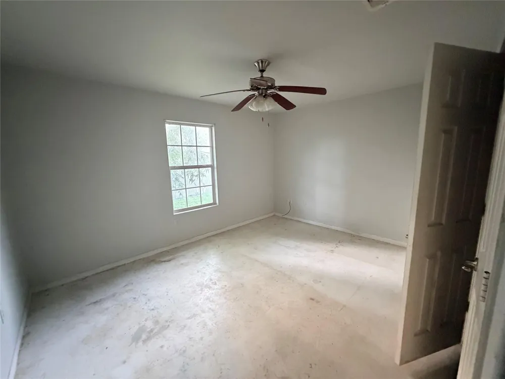 424 Baker Circle Ames, TX 77575