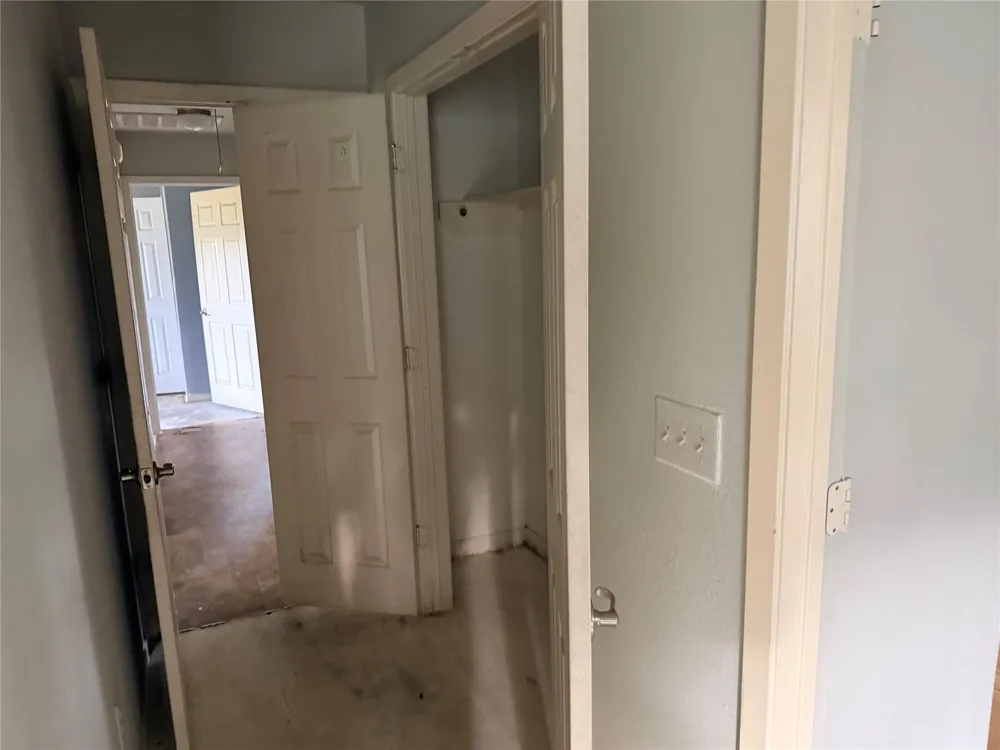 424 Baker Circle Ames, TX 77575