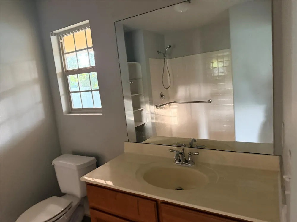 424 Baker Circle Ames, TX 77575