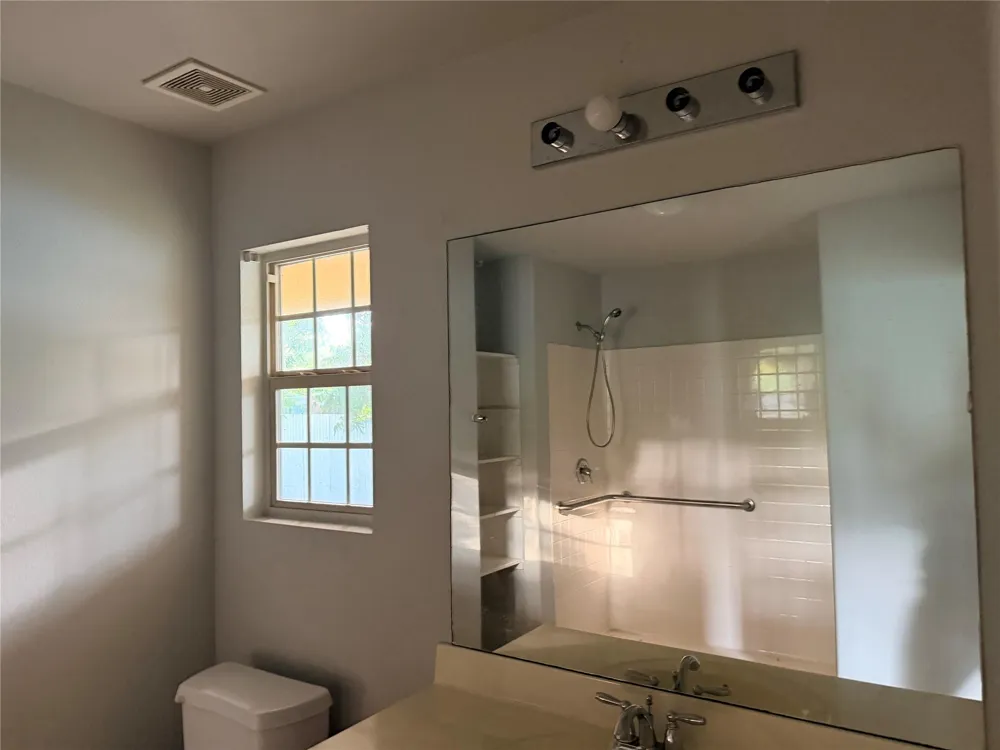 424 Baker Circle Ames, TX 77575