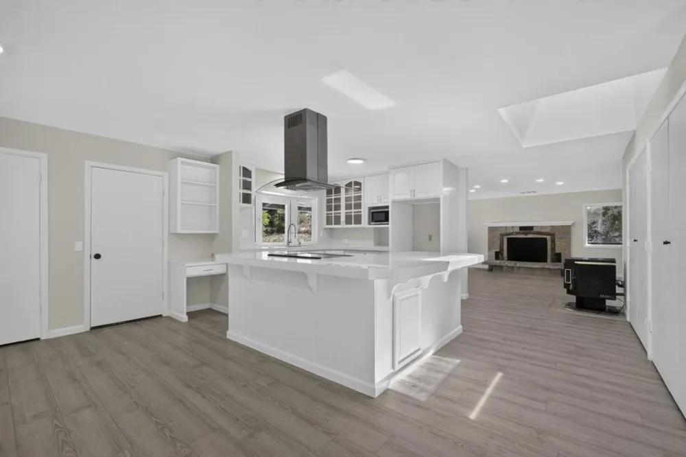 16505 Sanborn Road Saratoga, CA 95070