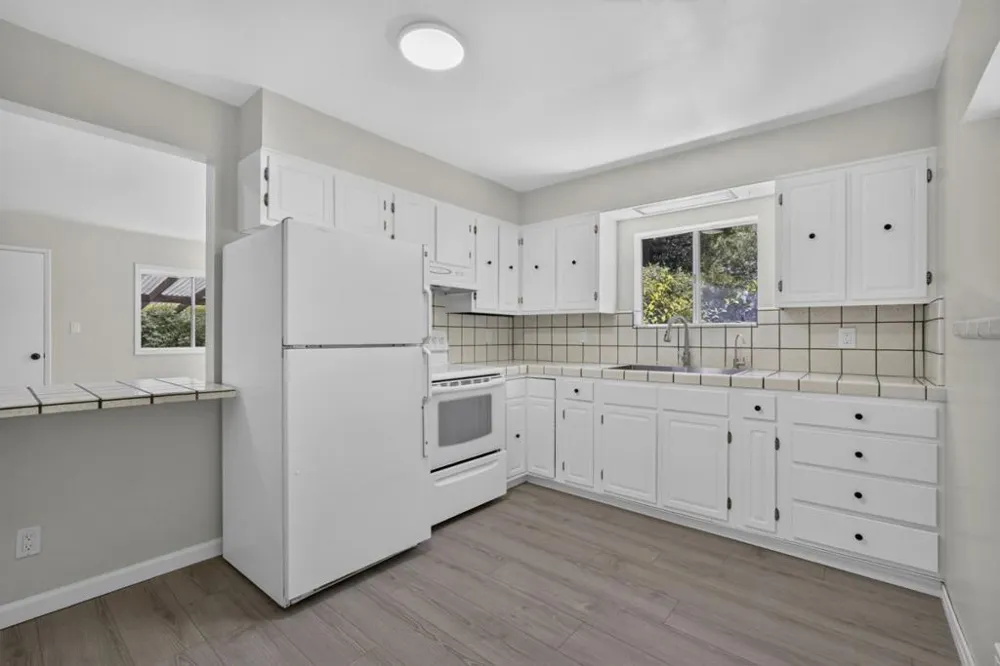 16505 Sanborn Road Saratoga, CA 95070