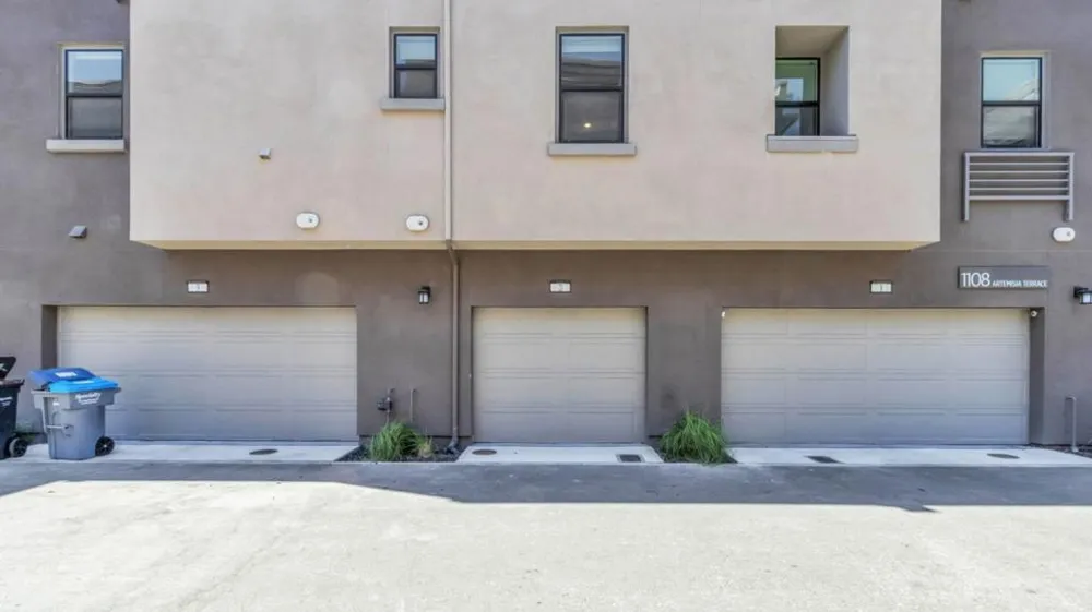 1108 Artemisia Terrace #2 Sunnyvale, CA 94086