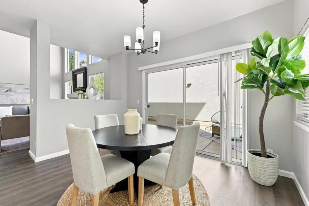 646 Fulstow Court Folsom, CA 95630