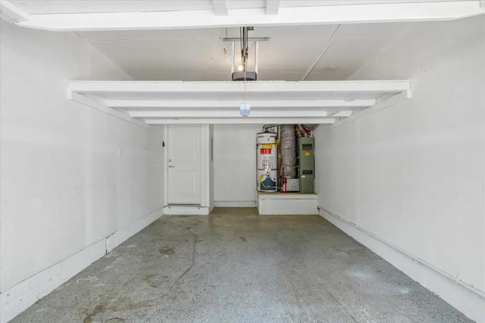 392 Whisman Road Mountain View, CA 94043