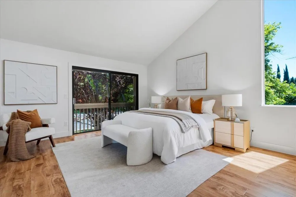 392 Whisman Road Mountain View, CA 94043