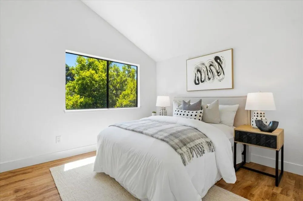 392 Whisman Road Mountain View, CA 94043