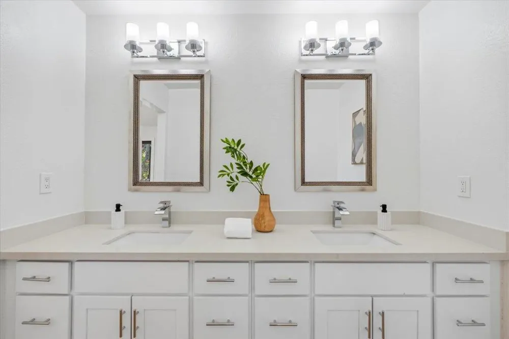 392 Whisman Road Mountain View, CA 94043