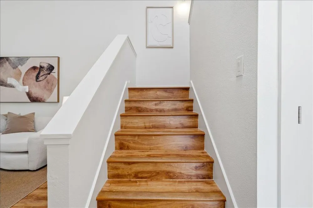 392 Whisman Road Mountain View, CA 94043