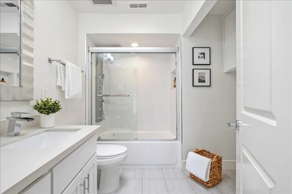 392 Whisman Road Mountain View, CA 94043