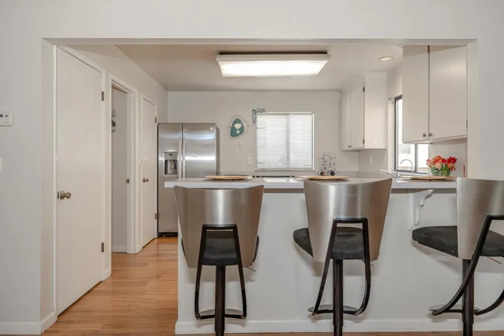 702 Beverly Avenue Capitola, CA 95010