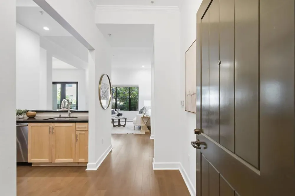 1001 Laurel Street #113 San Carlos, CA 94070