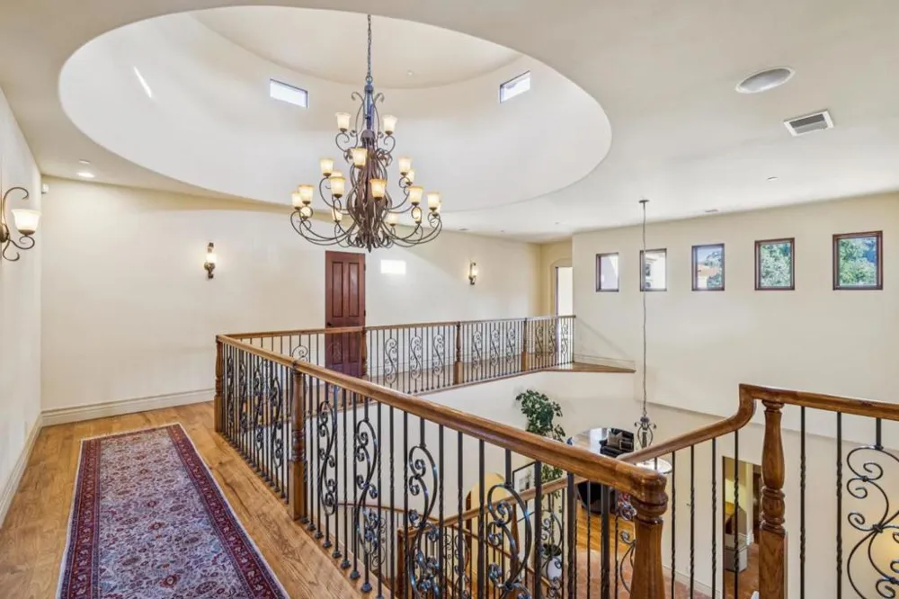 1295 Lions Peak Lane San Martin, CA 95046