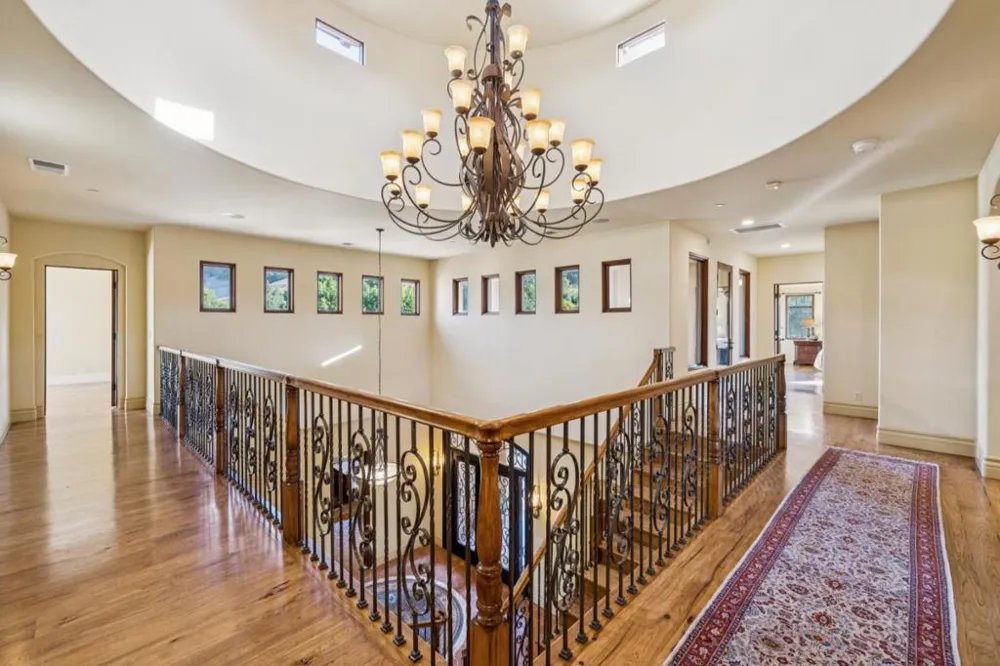 1295 Lions Peak Lane San Martin, CA 95046