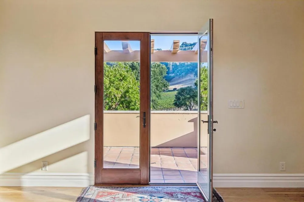 1295 Lions Peak Lane San Martin, CA 95046