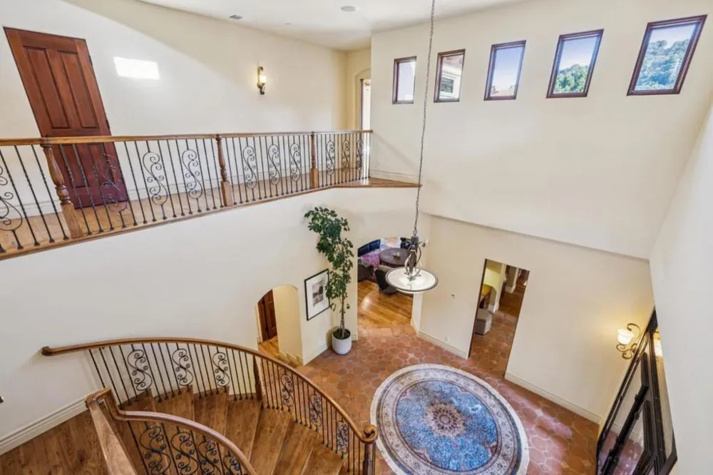 1295 Lions Peak Lane San Martin, CA 95046