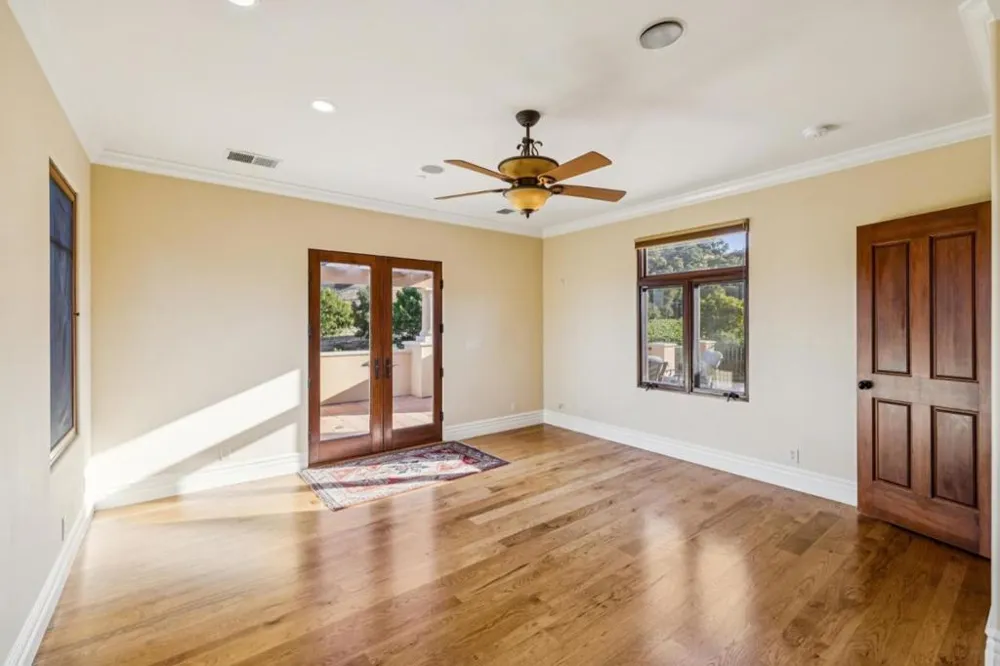 1295 Lions Peak Lane San Martin, CA 95046