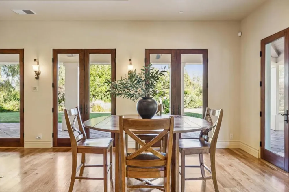 1295 Lions Peak Lane San Martin, CA 95046