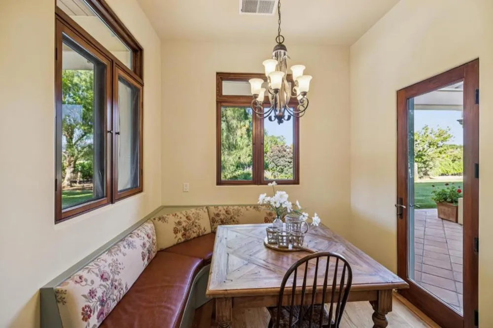 1295 Lions Peak Lane San Martin, CA 95046