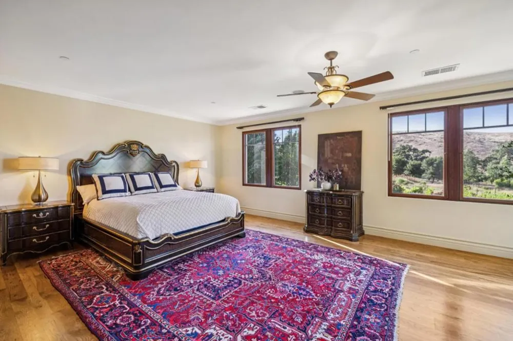 1295 Lions Peak Lane San Martin, CA 95046