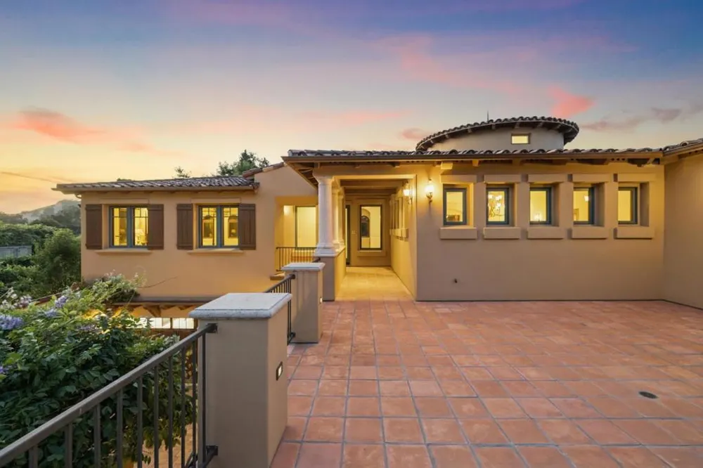 1295 Lions Peak Lane San Martin, CA 95046