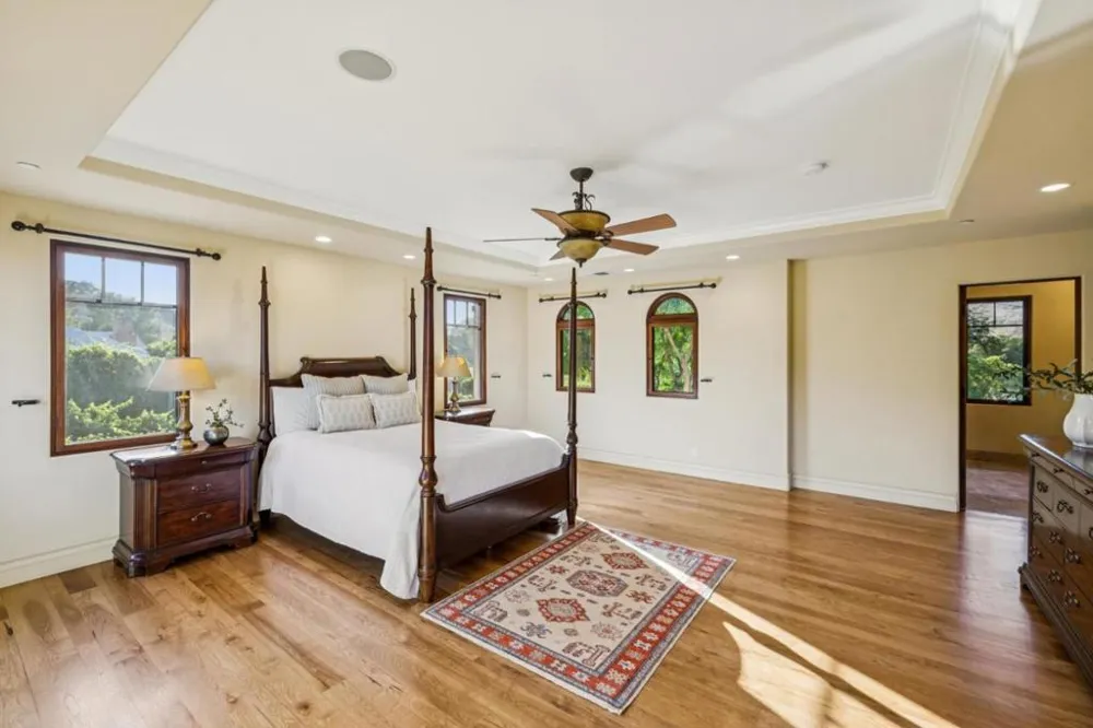 1295 Lions Peak Lane San Martin, CA 95046